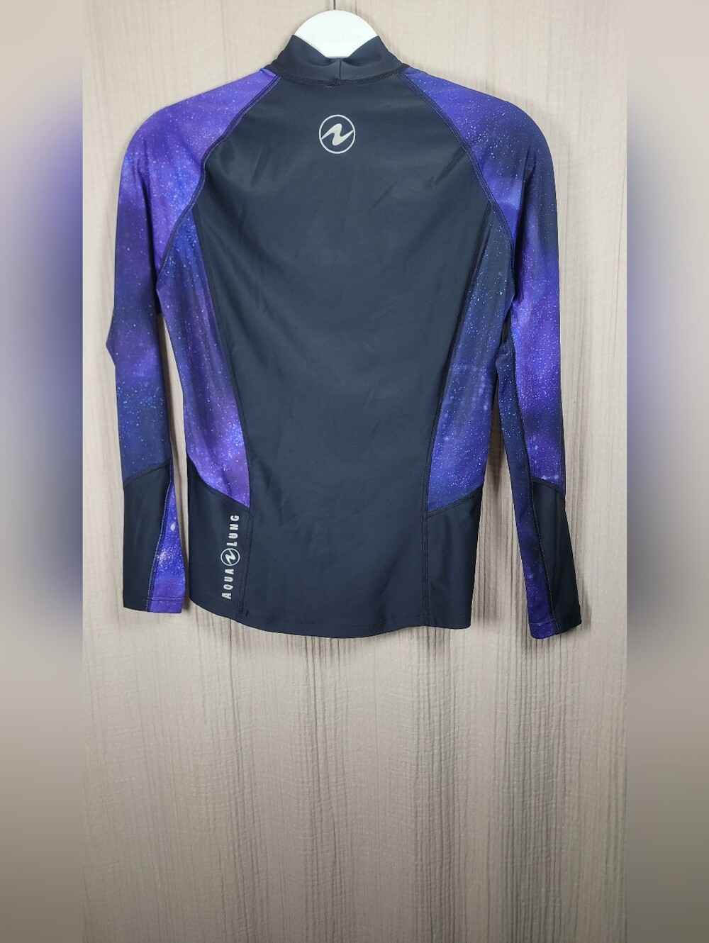 Aqua Lung Long Sleeve Rash Guard - Black & Purple Galaxy UPF 50 SPF - Picture 7 of 14